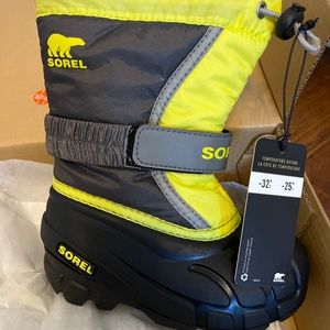 Childrens Size 9 Sorel Flurry Boot NIB